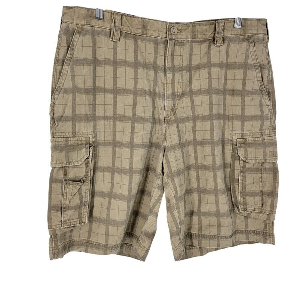 NWT IZOD Men's Plaid Beige Utility Cargo Shorts 38 x 10.5 Antique Wash